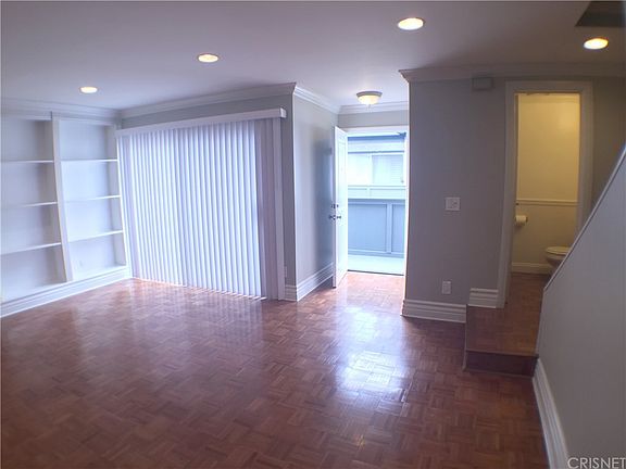 3rd image of 18550 Hatteras St Unit 56