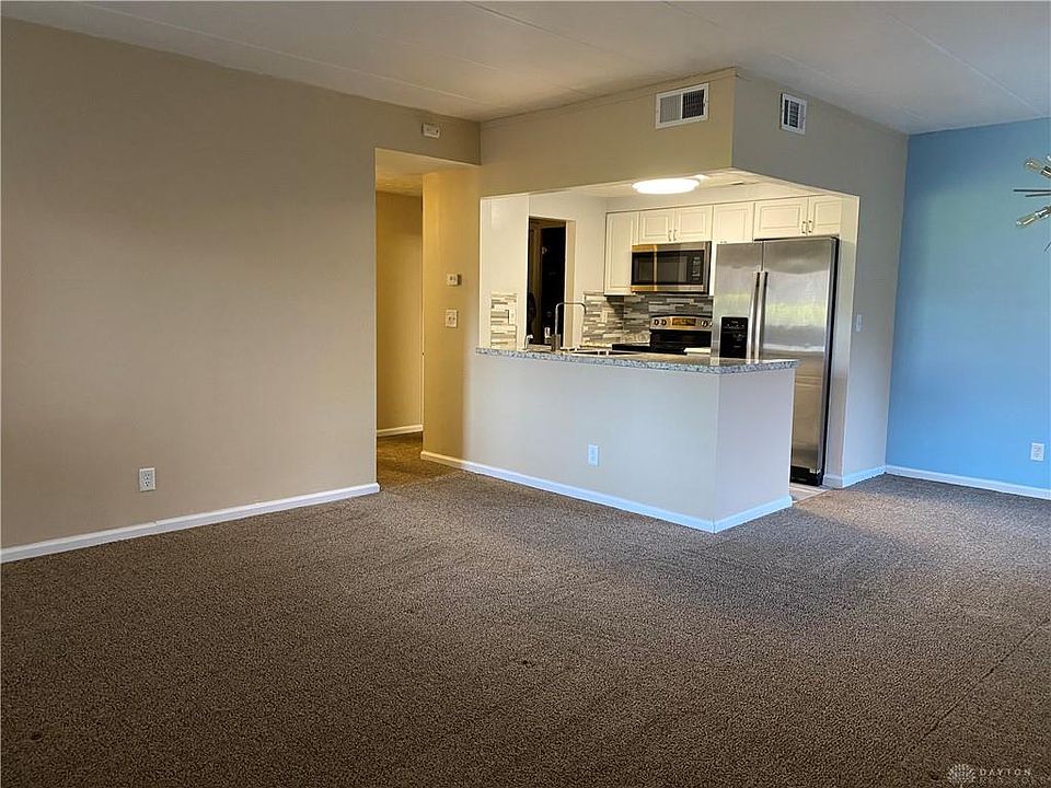 1st image of 1020 Hidden Landing Trl #62