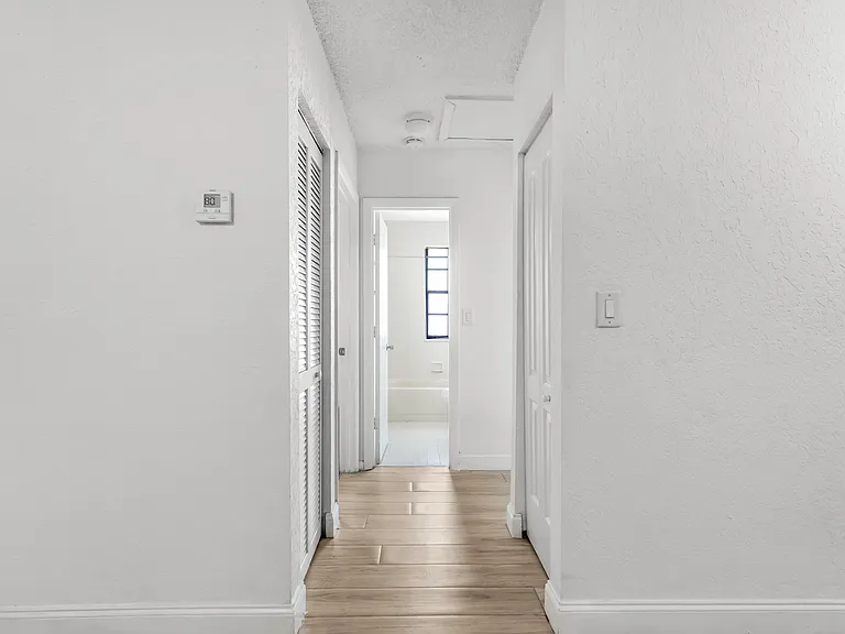 2646 Riverside Dr #2646 — Photo 8