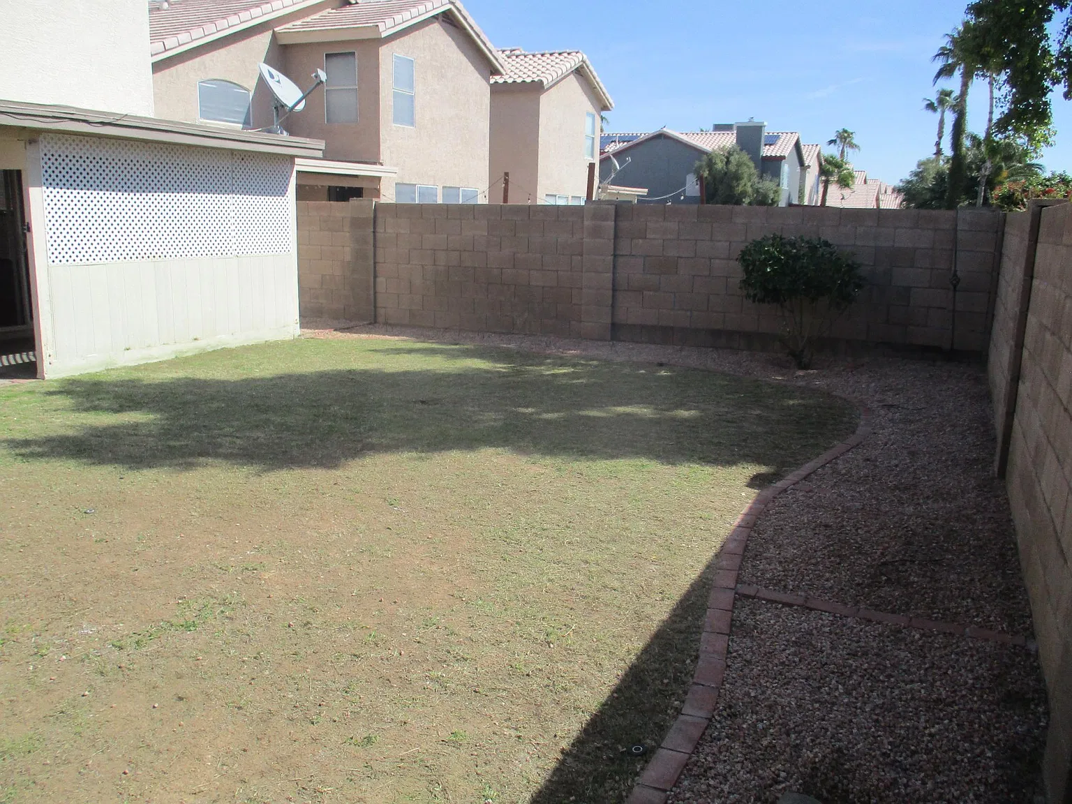 3 bed, 2.5 bath, 1848 sqft, $2,395 — Photo 3