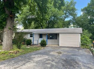 13 Jeanette Dr, Saint Charles, MO 63304