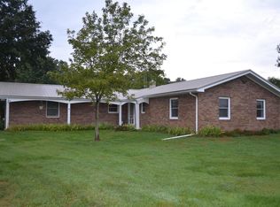 21649 N Krupp Ln, Centralia, IL 62801