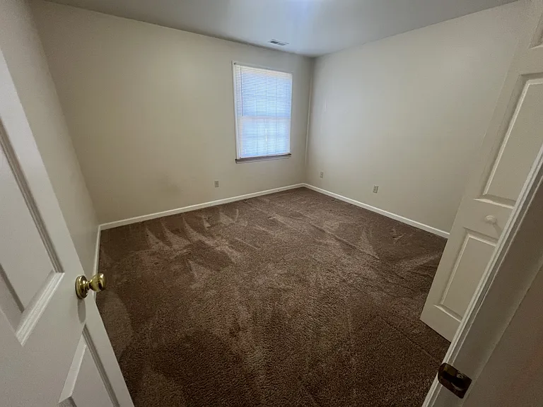 300 Moon Run Ave #3B — Photo 6