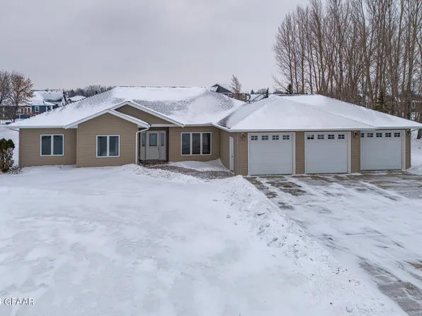 44624 182nd St SW, East Grand Forks, MN 56721