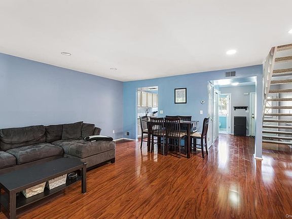 5th image of 202 High Meadow Ln