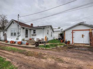 828 Dilger Ave, Rapid City, SD 57701