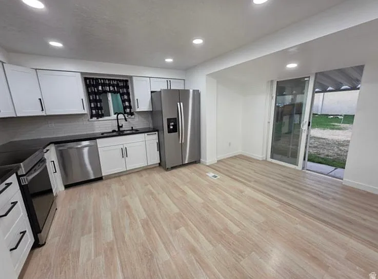 3 bed, 1500 sqft, $2,150 — Photo 4