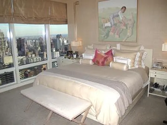 Sold by Corcoran | media 7