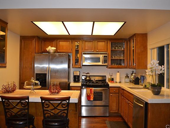 5th image of 1315 Westmont Dr