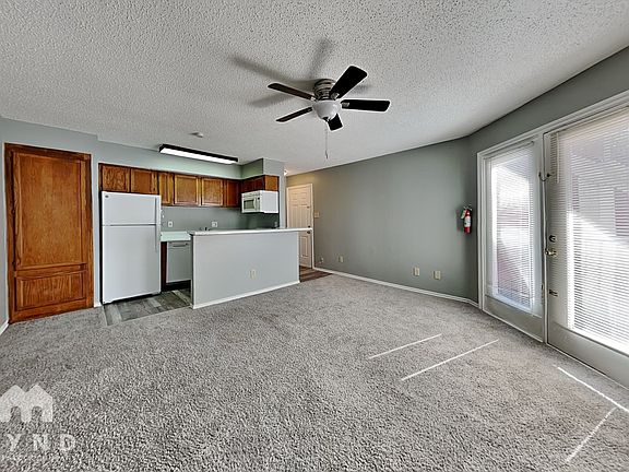 4th image of 9805 Walnut St APT C305