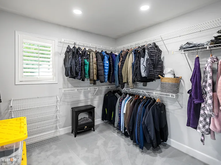 816 Anderson Cres — Photo 34