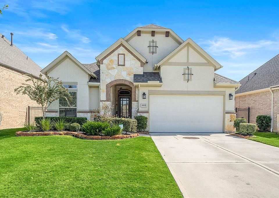 1st image of 8915 Leaning Hollow Ln #8915