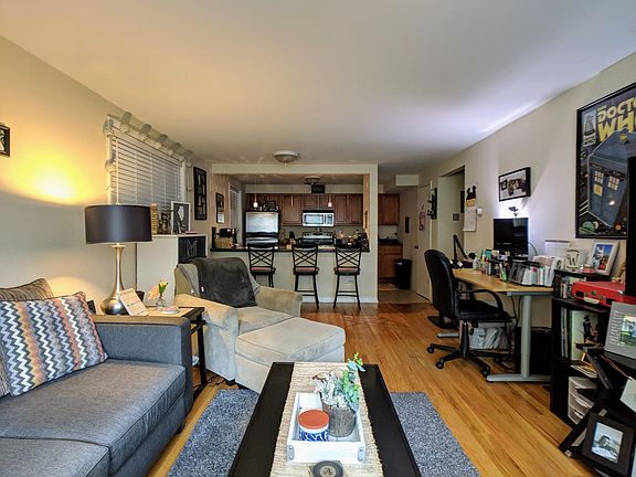 5th image of 603 W Stratford Pl APT Gb