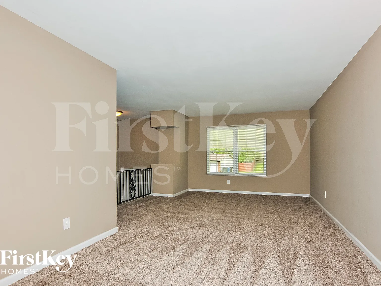 3 bed, 3.0 bath, 1579 sqft, $1,890 — Photo 4