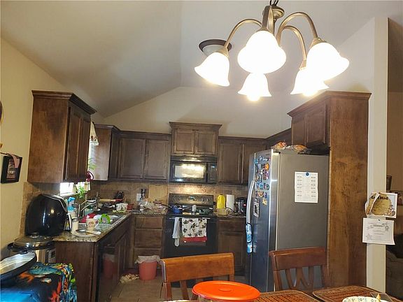 5th image of 5501 NW Clearwater Dr