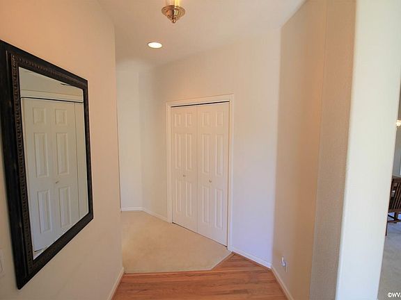 2nd image of 4881 Southampton Dr SE