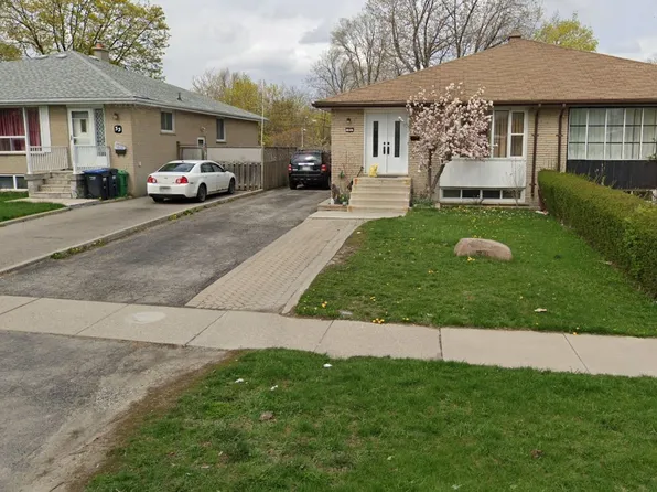 31 Aloma Cres, Brampton, ON L6T 2N8