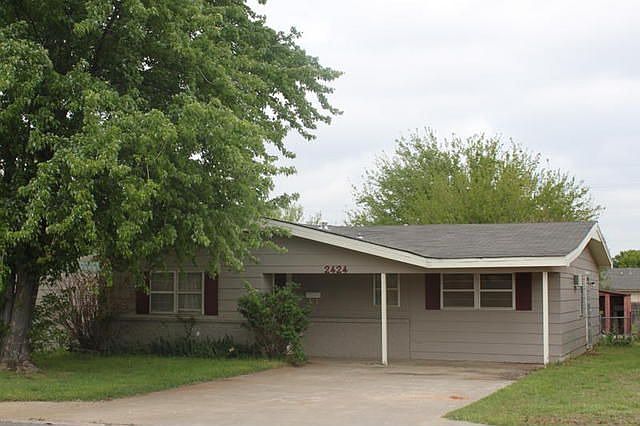 1st image of 2424 Taylor Ave