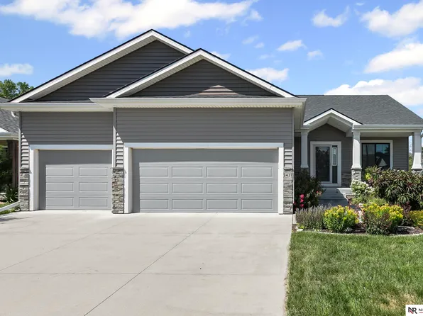 2427 W Thomas Ct, Lincoln, NE 68522