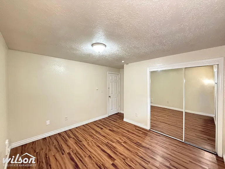 1404 Roosevelt Ave — Photo 15