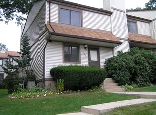 702 Stonegate Ln #702, Stanhope, NJ 07874