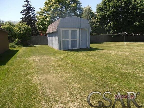 3rd image of 2421 Clairmont Dr