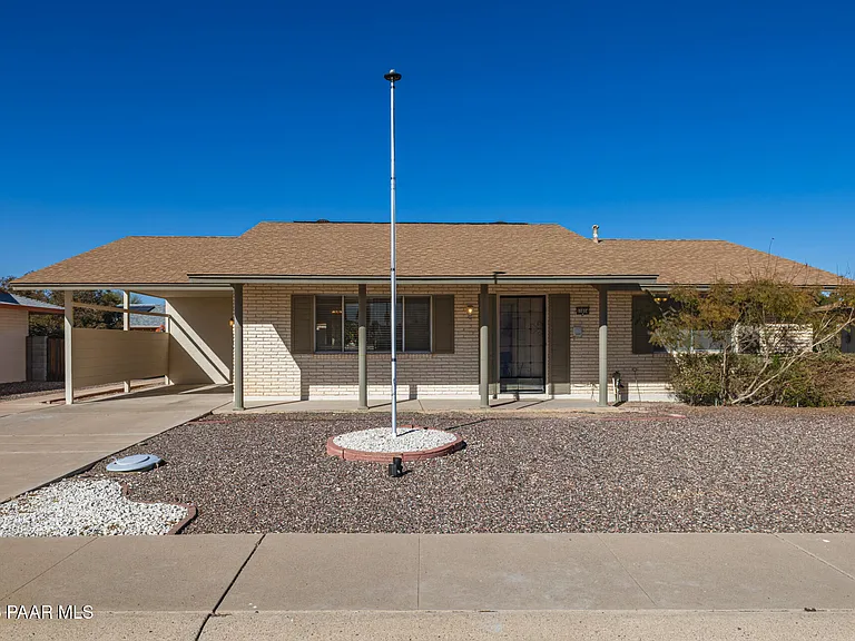 11014 W Cheryl Dr — Photo 1