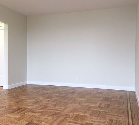 4th image of 3900 Greystone Ave APT 52D