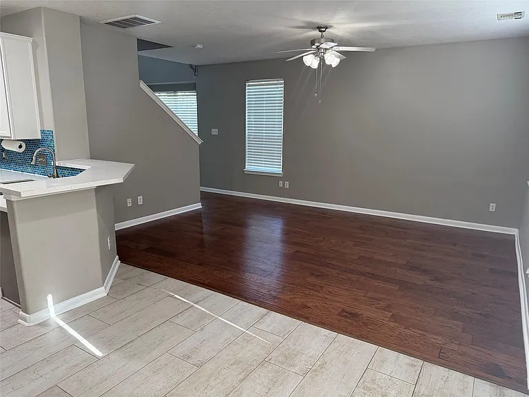 319 Brandy Ridge Ln — Photo 6