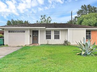 9953 Mango St, Houston, TX 77075