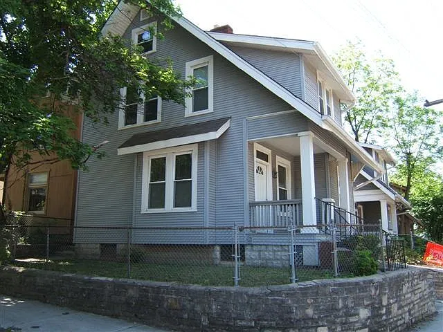 2398 Neil Ave
