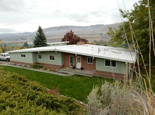 490 Highland Dr, Okanogan, WA 98840
