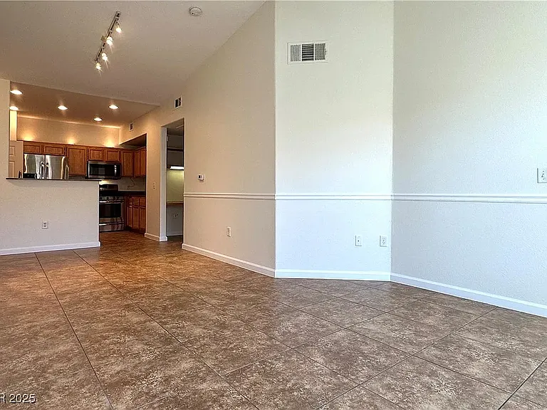 10001 Peace Way #2353 — Photo 3