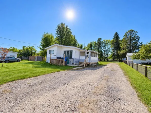 424 E 68th St, Edson, AB T7E 1M7
