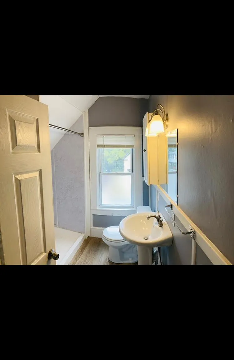 114 Chandler St — Photo 3