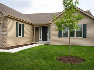 1905 Lafayette Dr, Belvidere, IL 61008