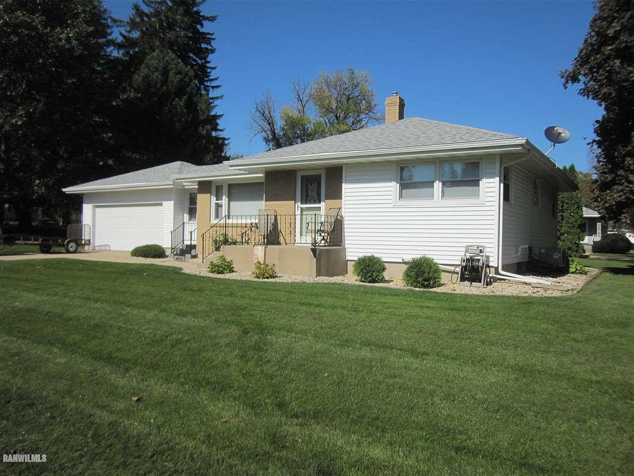 106 E Willow St, Forreston, IL 61030 Zillow