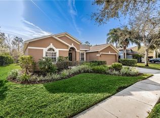 14837 Heronglen Dr, Lithia, FL 33547