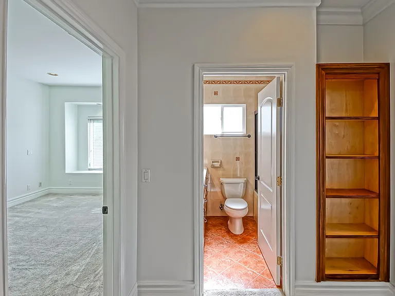 15624 Sombra Ave — Photo 28