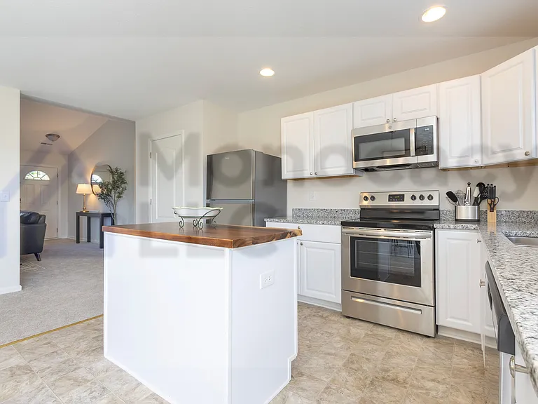 Corinth Dr — Photo 16