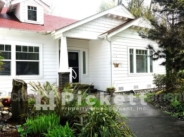 1627 Lucero Pl E, Pt Orchard, WA 98366