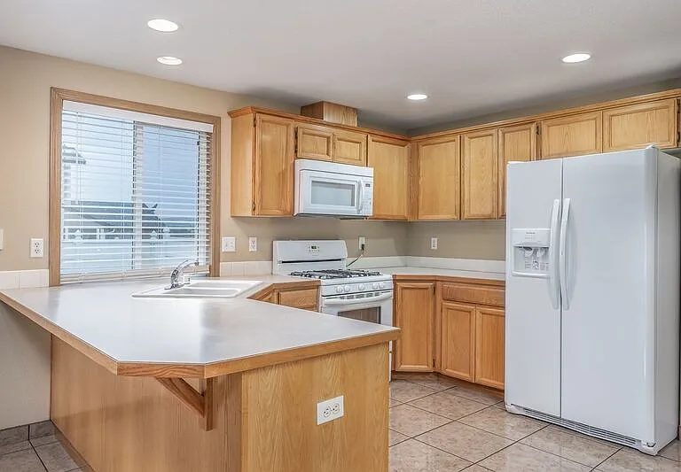 4119 Bond Ln — Photo 5