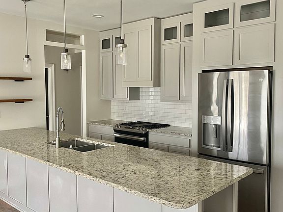 Nice Kitchen with all appliances