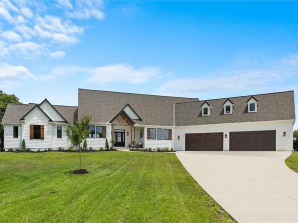 15768 Lexi Ln, Bonner Springs, KS 66012