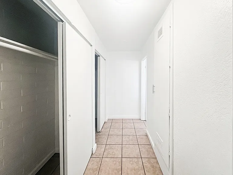 2417 E Campbell Ave #5A — Photo 4