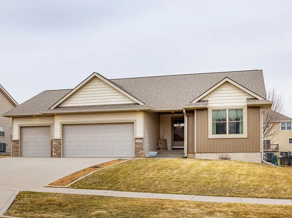 1105 SW 6th St, Grimes, IA 50111