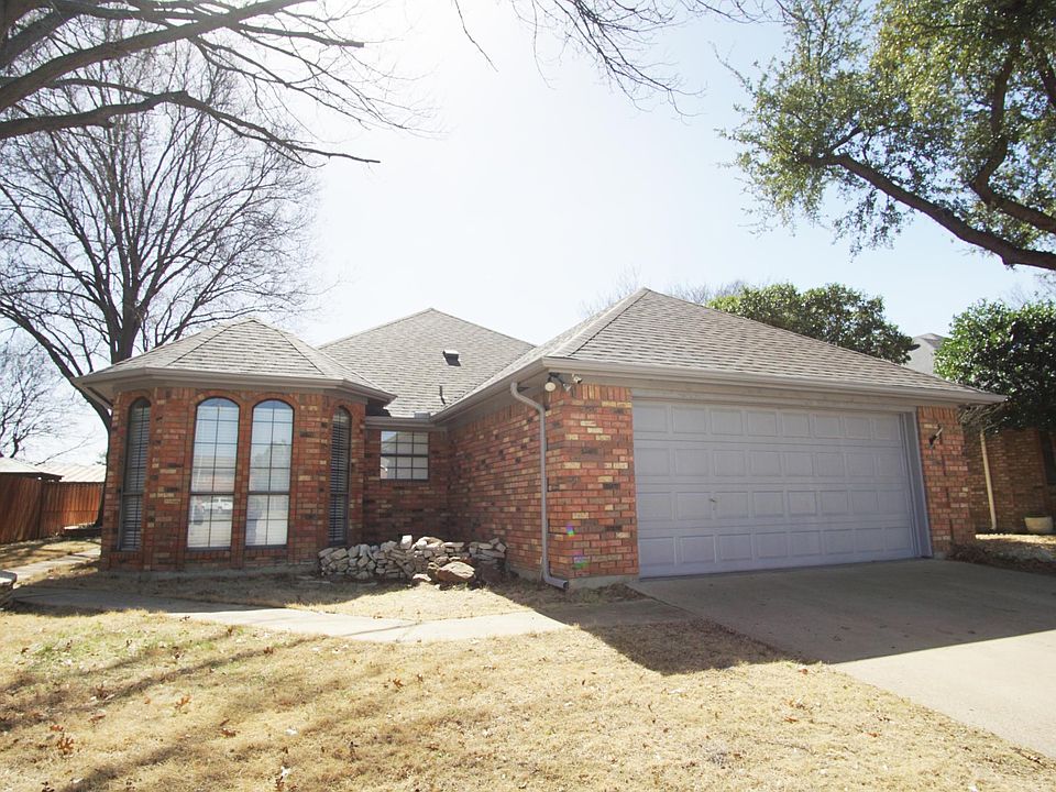 1st image of 3834 Foxfire Dr