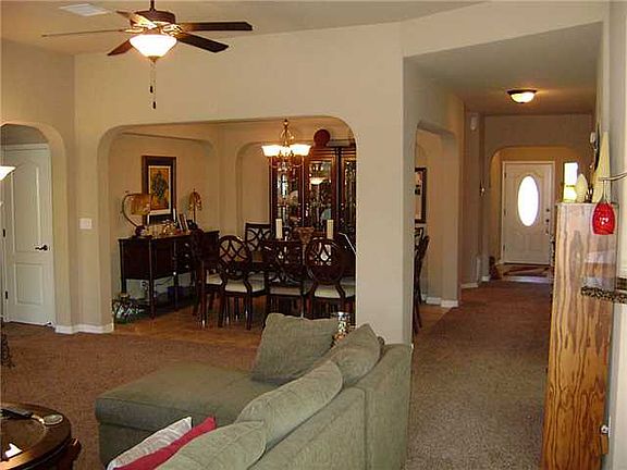 5th image of 4221 Camelot Heights Dr