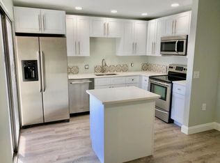 3193 Meridian Way N APT B, Palm Beach Gardens, FL 33410