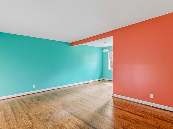5th image of 2529 Overbrook Dr
